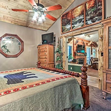 Eclectic Cabin With Hot Tub 1 Mi To Ober 개틀린버그 외부 사진
