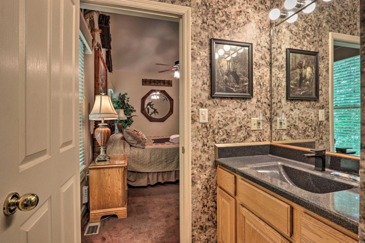 Eclectic Cabin With Hot Tub 1 Mi To Ober 개틀린버그 외부 사진