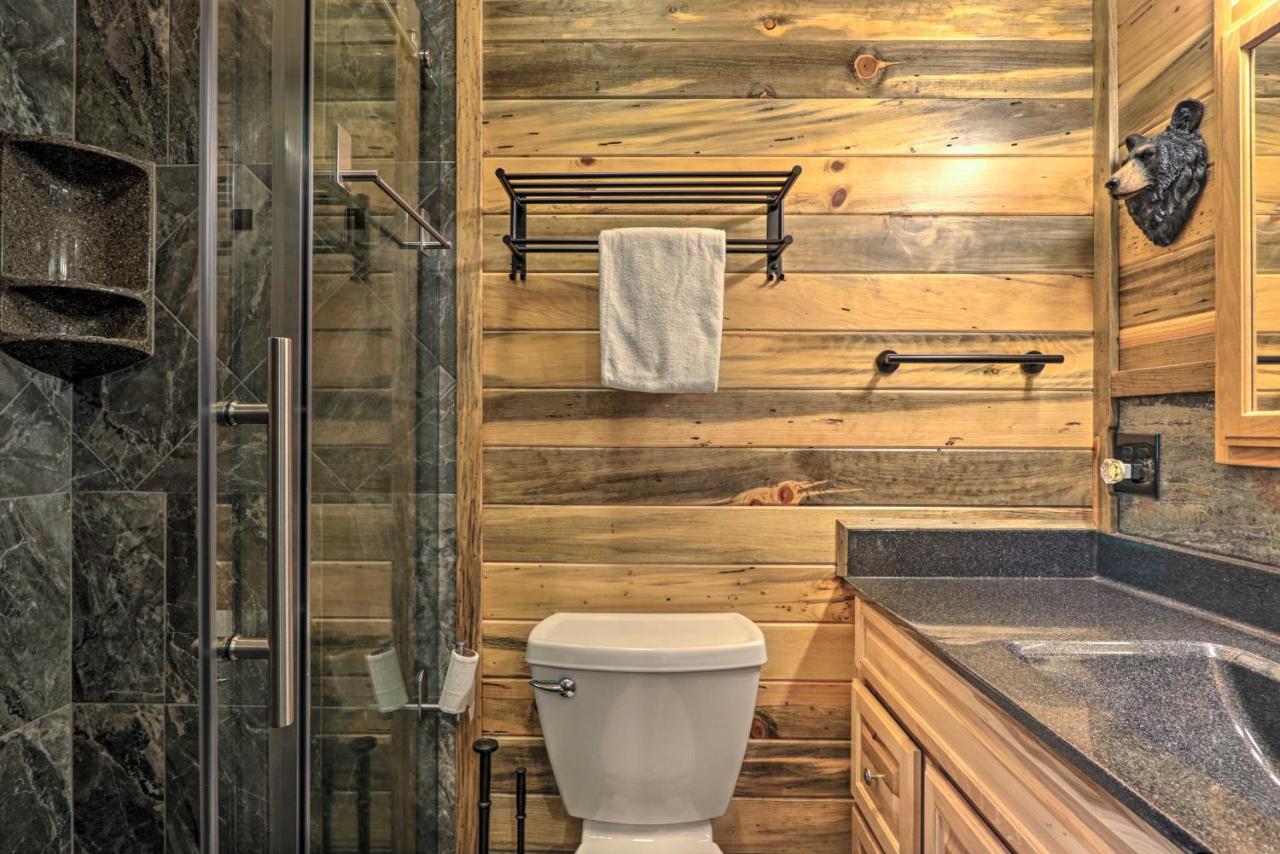 Eclectic Cabin With Hot Tub 1 Mi To Ober 개틀린버그 외부 사진
