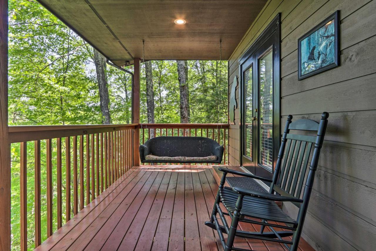 Eclectic Cabin With Hot Tub 1 Mi To Ober 개틀린버그 외부 사진