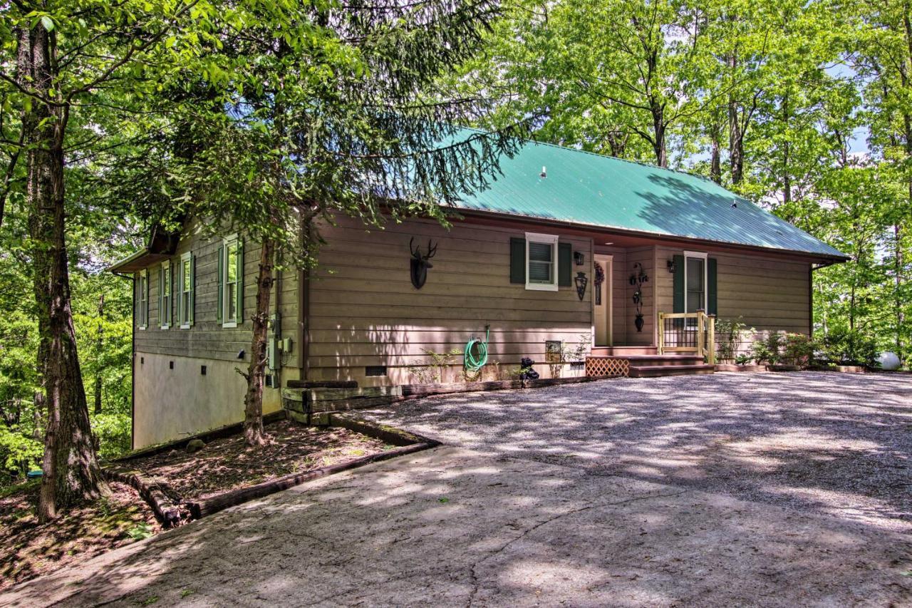 Eclectic Cabin With Hot Tub 1 Mi To Ober 개틀린버그 외부 사진
