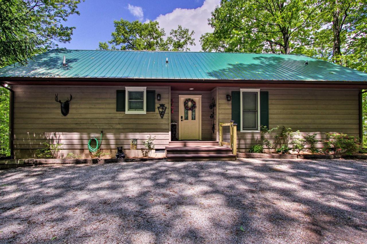 Eclectic Cabin With Hot Tub 1 Mi To Ober 개틀린버그 외부 사진